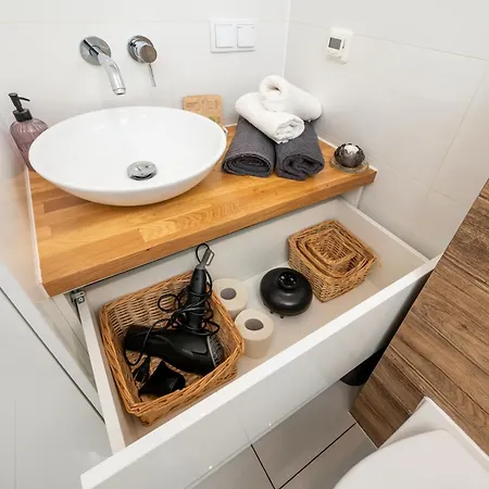 Appartement Business - Terrace, Parking, Workspace - By Rentujemy Łódź